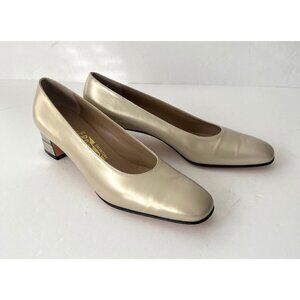 Salvatore Ferragamo Baguette Bone Calf Leather Pumps Heels Size 6.5 AA